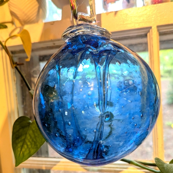 Large Ornament - Olde English Witch Ball - Picture 5 of 7